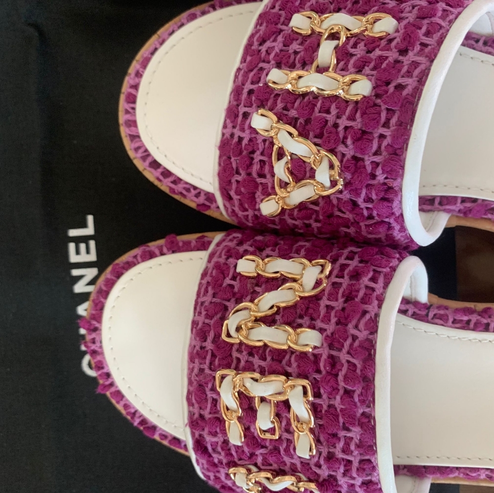 Chanel's 39 slippers,